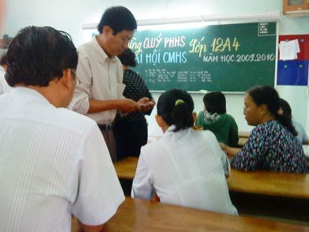 Không được quyên tiền phụ huynh xây dựng trường